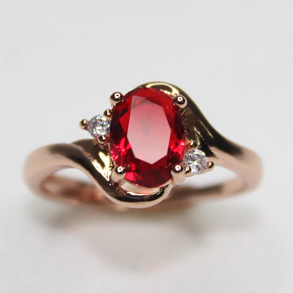 Bague Charlie or jaune 18kt rubis et diamants style vintage