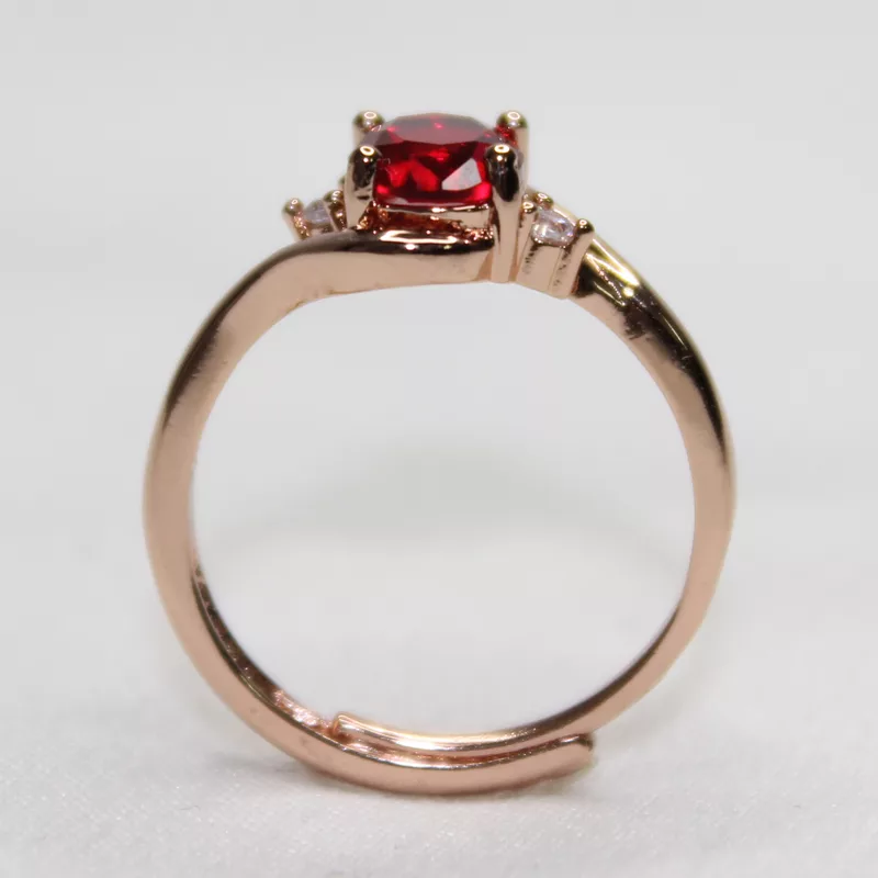 Bague Charlie or jaune 18kt rubis et diamants style vintage