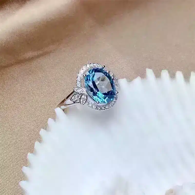 Bague Elena or blanc 18kt Topaze london et diamants style vintage