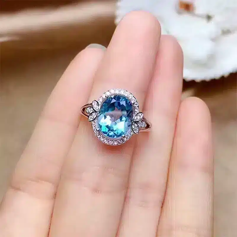 Bague Elena or blanc 18kt Topaze london et diamants style vintage