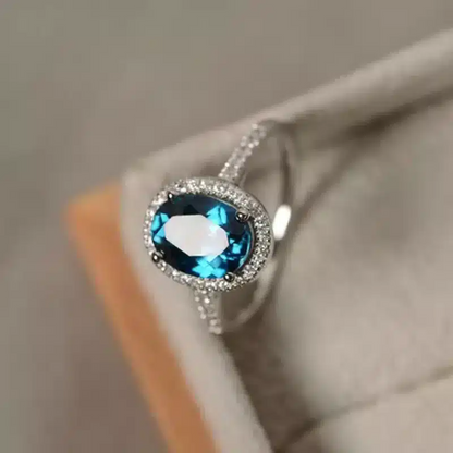 Bague Romy or blanc 18kt Aigue marine et diamants style vintage