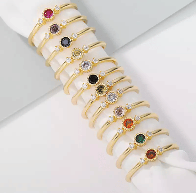 Solitaire Diana en Or 18kt Diamant noir et diamants blanc
