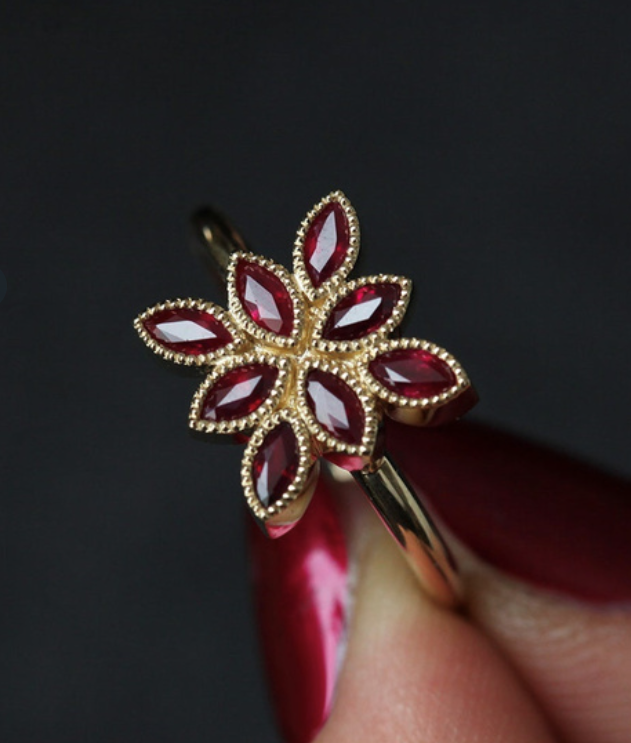 Bague Marquise Or et Rubis